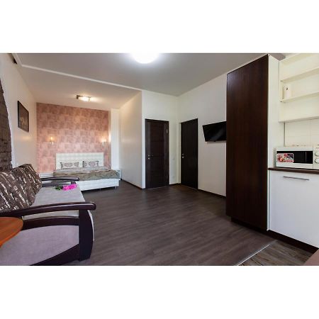 Studio Apartments In The City Center ハルキウ エクステリア 写真