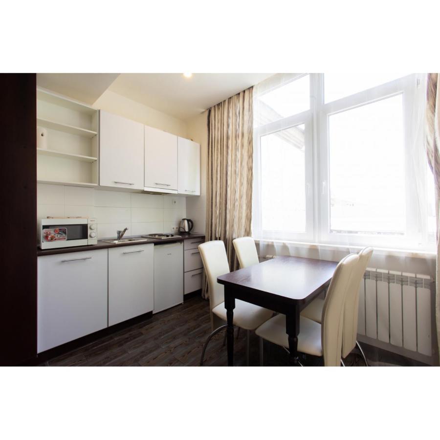 Studio Apartments In The City Center ハルキウ エクステリア 写真