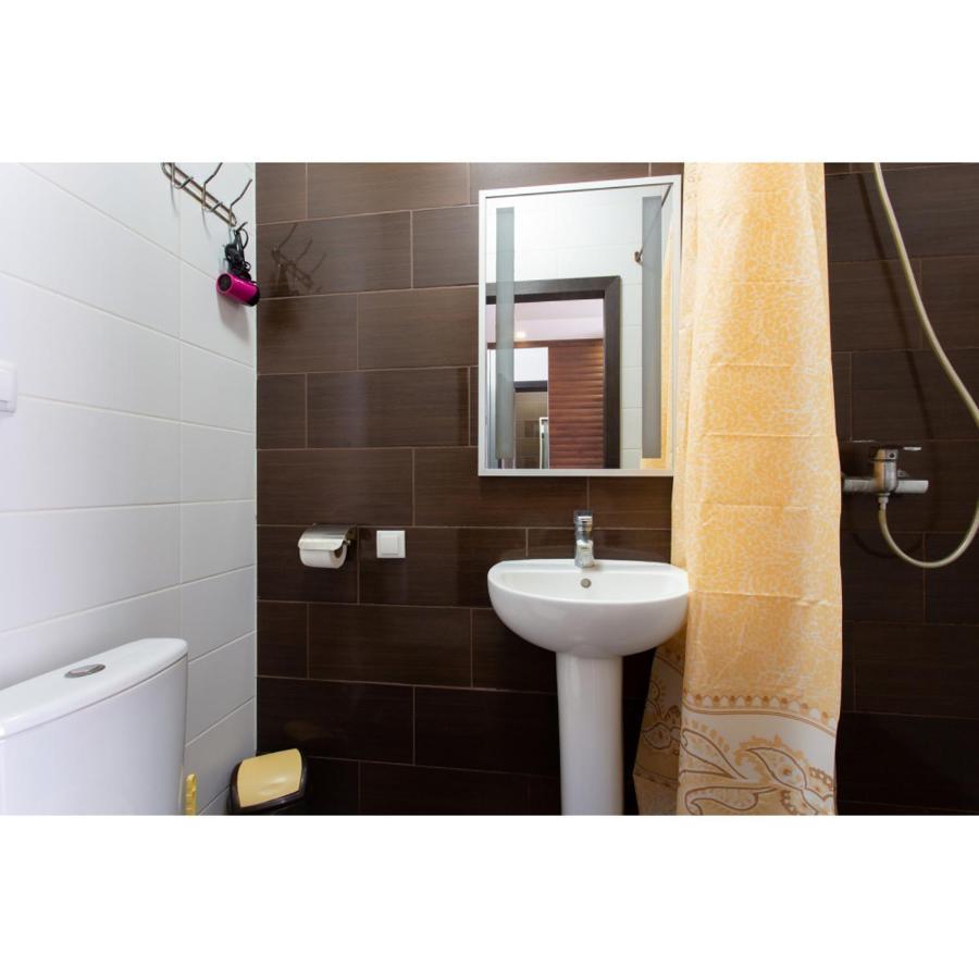 Studio Apartments In The City Center ハルキウ エクステリア 写真